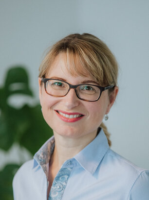 Dr. med. Juliane Hefner